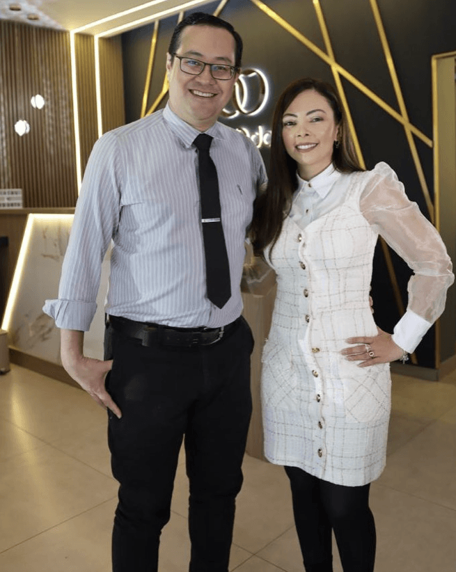 Dra. Luciana Rocha e Dr. Fábio na Casal Odonto